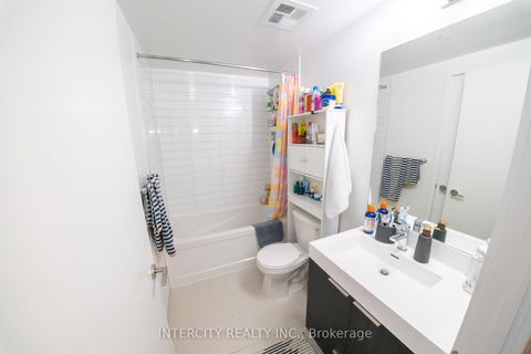 Photo 9 at 604 - 3100 Keele Street, CFB, Toronto