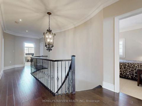 Photo 24 at 42 Lady Fenyrose Avenue, Patterson, Vaughan