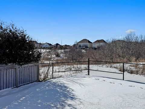 Photo 43 at 42 Lady Fenyrose Avenue, Patterson, Vaughan