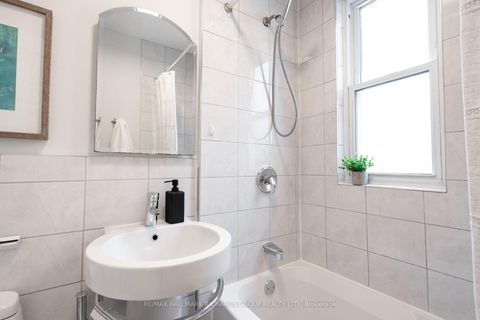 Photo 18 at 38 Anndale Road, Cliffside, Toronto