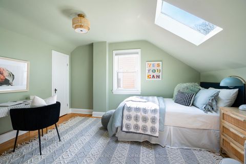 Photo 20 at 38 Anndale Road, Cliffside, Toronto