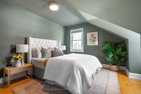 Photo 24 at 38 Anndale Road, Cliffside, Toronto