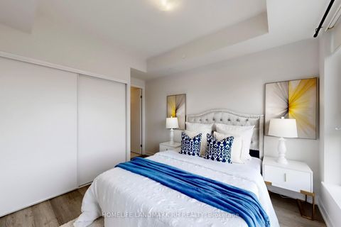 Photo 15 at 626 - 2 David Eyer Road, Rural Richmond Hill, Richmond Hill