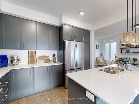 Photo 11 at 28 Gemini Drive, Rural Barrie Southeast, Barrie