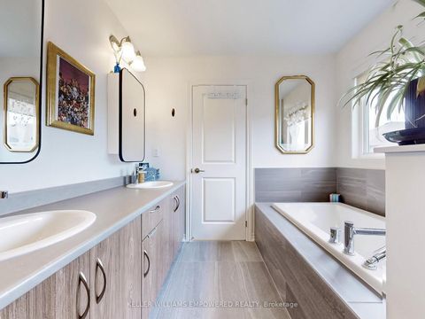 Photo 20 at 28 Gemini Drive, Rural Barrie Southeast, Barrie