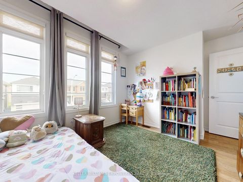 Photo 26 at 28 Gemini Drive, Rural Barrie Southeast, Barrie