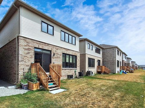 Photo 36 at 28 Gemini Drive, Rural Barrie Southeast, Barrie