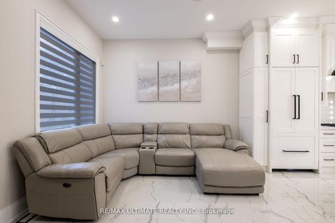 Photo 7 at 31 Flindon Road N, Pelmo Park W5, Toronto