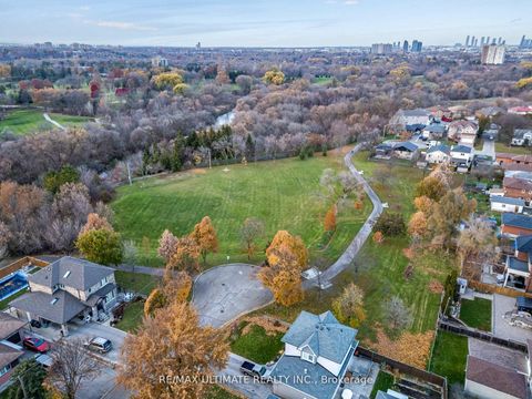 Photo 44 at 31 Flindon Road N, Pelmo Park W5, Toronto