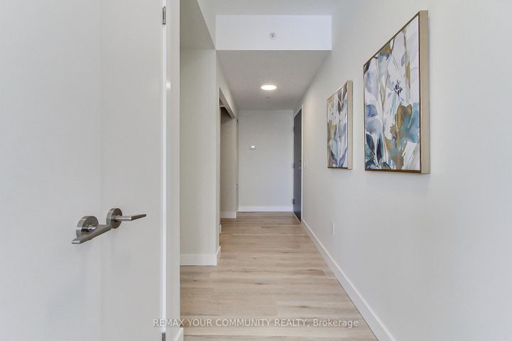 Photo 6 at 609 - 3237 Bayview Avenue, Steeles, Toronto