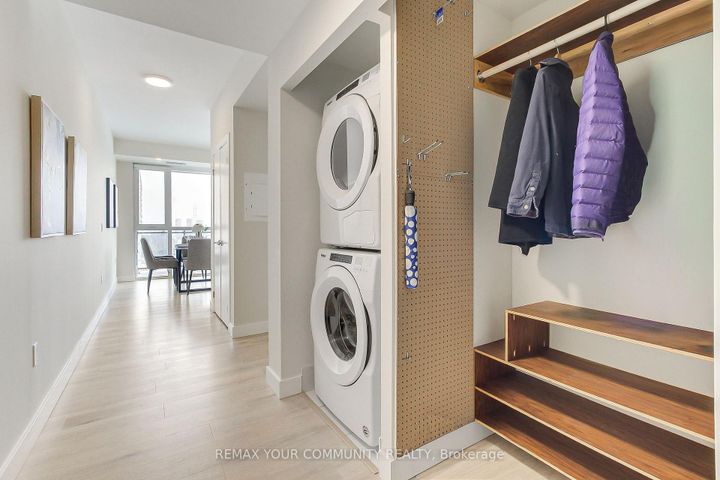 Photo 7 at 609 - 3237 Bayview Avenue, Steeles, Toronto