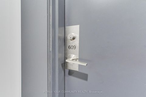 Photo 4 at 609 - 3237 Bayview Avenue, Steeles, Toronto