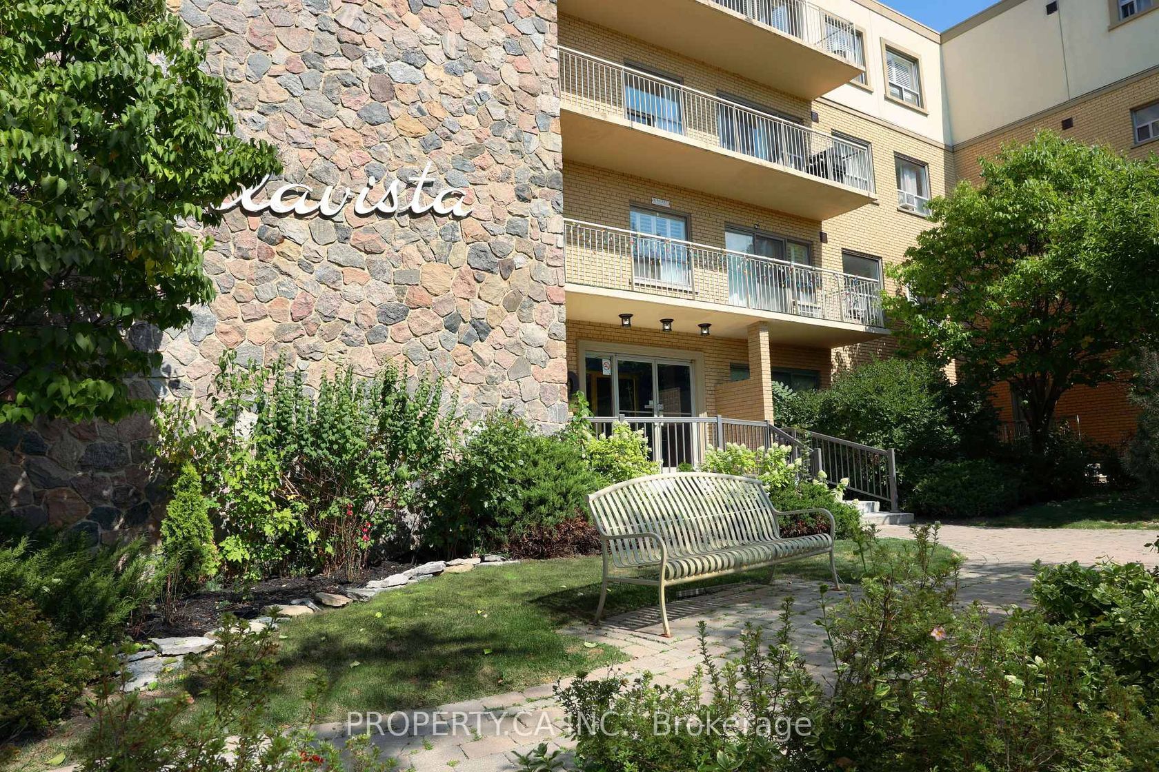 303 - 60 Gulliver Road, Amesbury, Toronto 