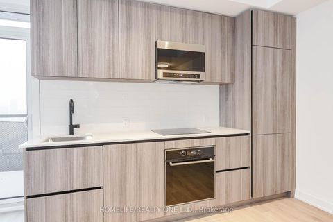 Photo 22 at 1111 - 117 Broadway Avenue, Mount Pleasant West, Toronto