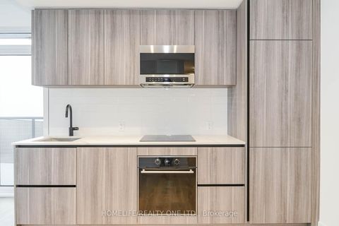 Photo 23 at 1111 - 117 Broadway Avenue, Mount Pleasant West, Toronto