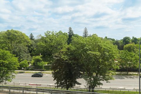 Photo 27 at 201 - 97 Lawton Boulevard, St. Clair, Toronto