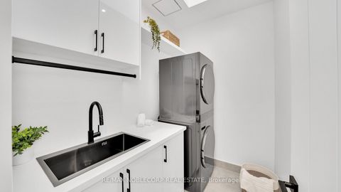 Photo 37 at 16 Deevale Road, CFB, Toronto