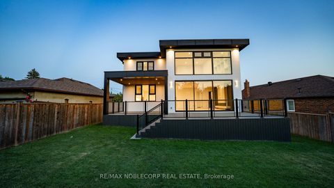 Photo 48 at 16 Deevale Road, CFB, Toronto