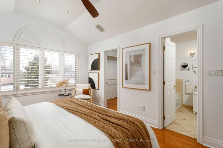 Photo 20 at 92 Delma Drive, Alderwood, Toronto