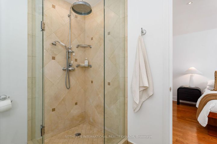 Photo 22 at 92 Delma Drive, Alderwood, Toronto