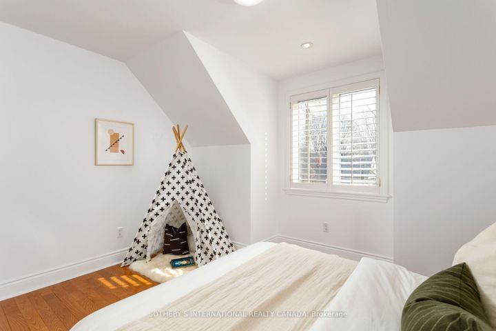 Photo 31 at 92 Delma Drive, Alderwood, Toronto