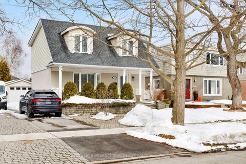 Photo 1 at 92 Delma Drive, Alderwood, Toronto