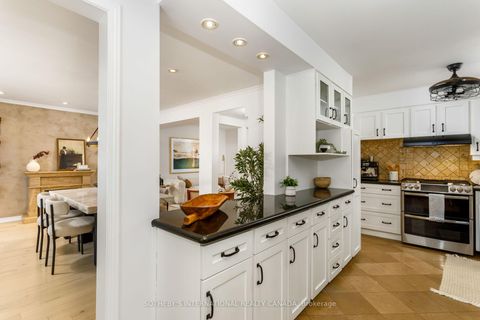 Photo 7 at 92 Delma Drive, Alderwood, Toronto