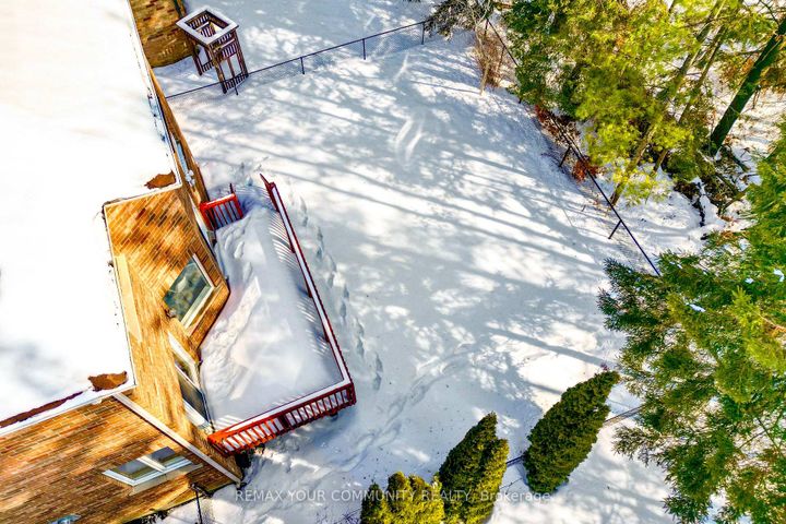 Photo 2 at 111 Worthington Avenue, Oak Ridges Lake Wilcox, Richmond Hill