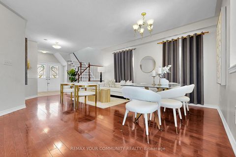 Photo 6 at 111 Worthington Avenue, Oak Ridges Lake Wilcox, Richmond Hill