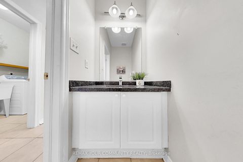 Photo 13 at 111 Worthington Avenue, Oak Ridges Lake Wilcox, Richmond Hill