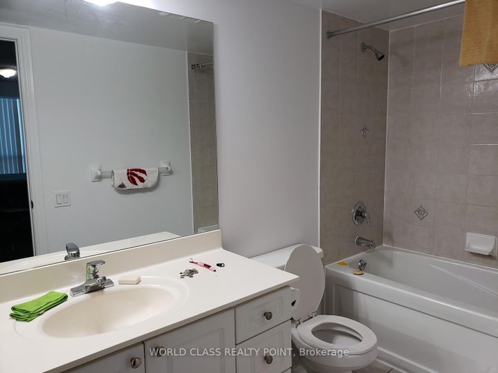 Photo 6 at 408 - 61 Town Centre Court, Bendale, Toronto