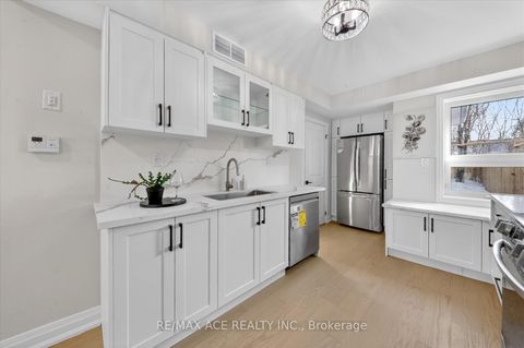 Photo 12 at 37 Secord Avenue, Crescent Town, Toronto