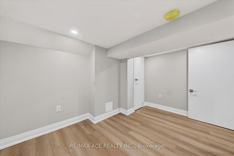 Photo 24 at 37 Secord Avenue, Crescent Town, Toronto