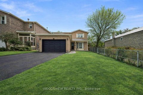 Photo 1 at 29 Misty Moor Drive, South Richvale, Richmond Hill