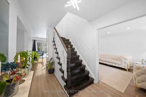 Photo 4 at 29 Misty Moor Drive, South Richvale, Richmond Hill