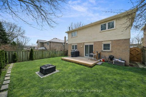 Photo 18 at 29 Misty Moor Drive, South Richvale, Richmond Hill