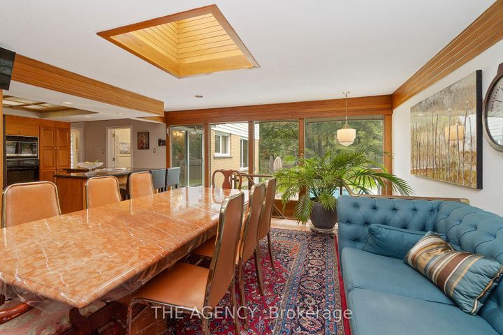 Photo 10 at 178 Millpond Court, Mill Pond, Richmond Hill