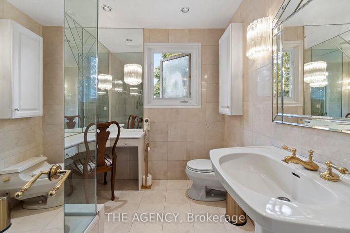 Photo 16 at 178 Millpond Court, Mill Pond, Richmond Hill