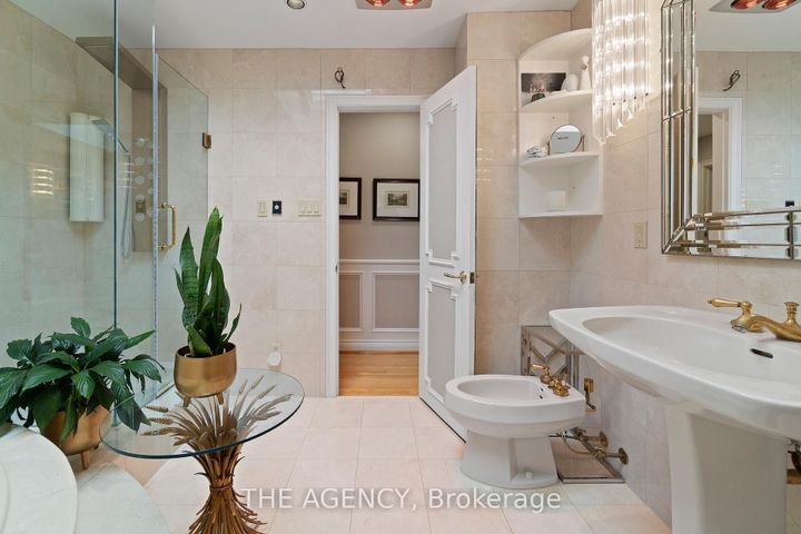 Photo 20 at 178 Millpond Court, Mill Pond, Richmond Hill