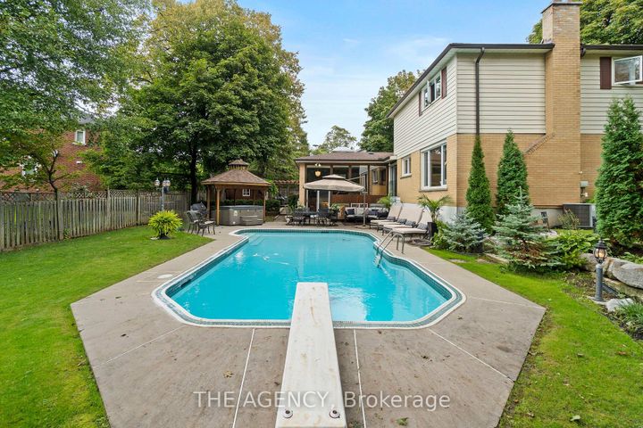 Photo 36 at 178 Millpond Court, Mill Pond, Richmond Hill