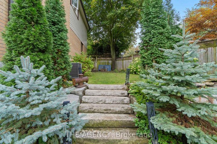 Photo 37 at 178 Millpond Court, Mill Pond, Richmond Hill