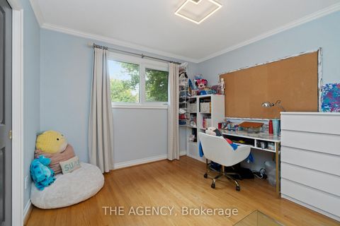 Photo 17 at 178 Millpond Court, Mill Pond, Richmond Hill