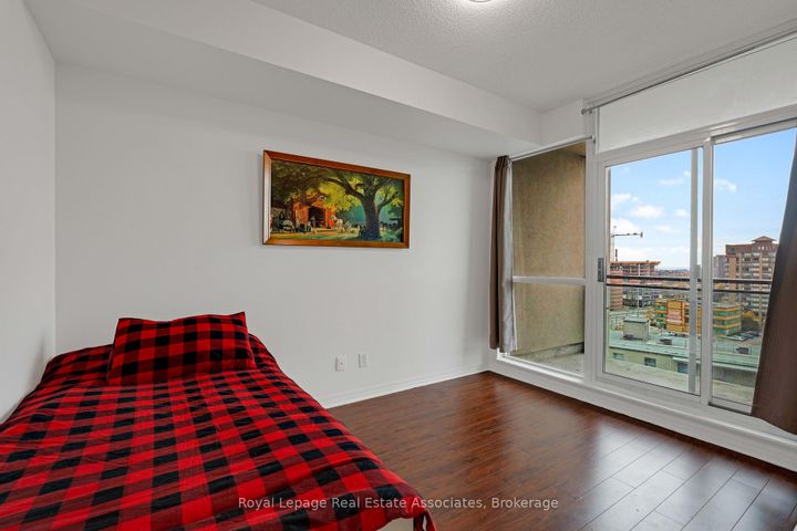 Photo 17 at 1106 - 3515 Kariya Drive, Fairview, Mississauga