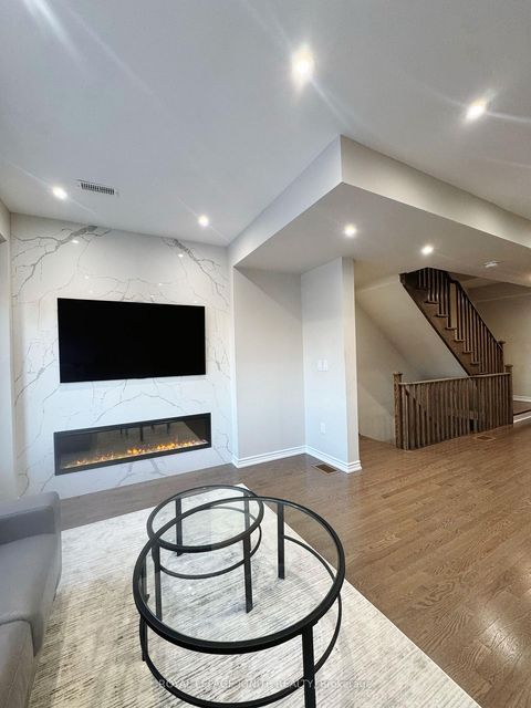 Photo 4 at 255 Moody Drive, Kleinburg, Vaughan