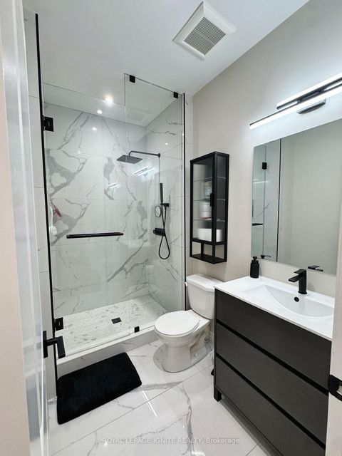 Photo 8 at 255 Moody Drive, Kleinburg, Vaughan