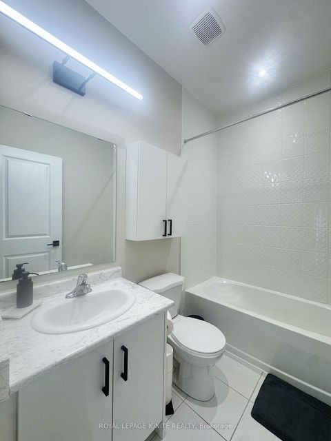 Photo 9 at 255 Moody Drive, Kleinburg, Vaughan