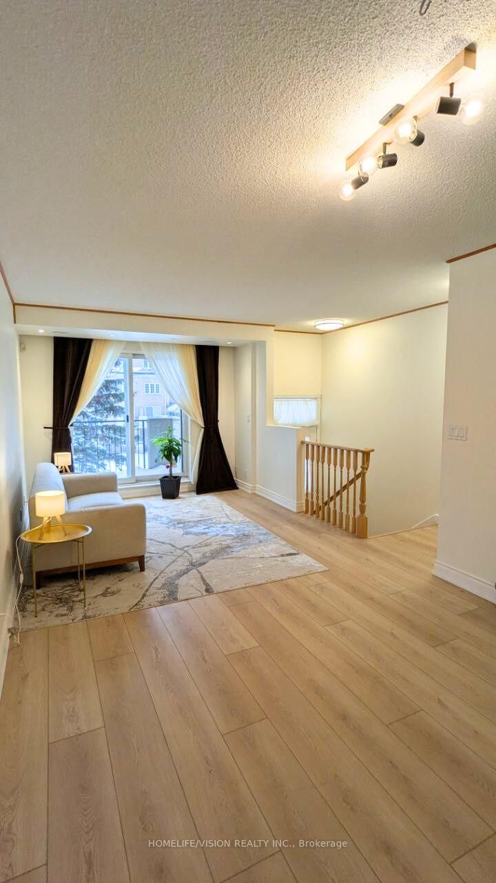 Photo 11 at 1229 - 28 Sommerset Way, Willowdale East, Toronto