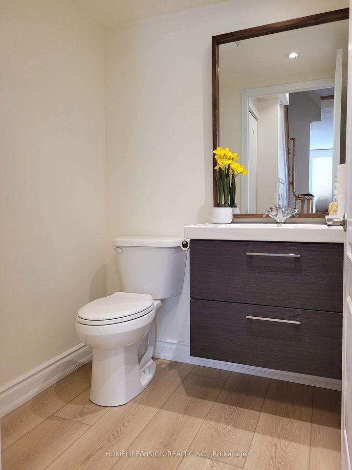 Photo 16 at 1229 - 28 Sommerset Way, Willowdale East, Toronto