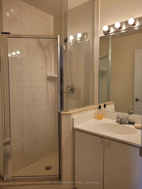 Photo 18 at 1229 - 28 Sommerset Way, Willowdale East, Toronto