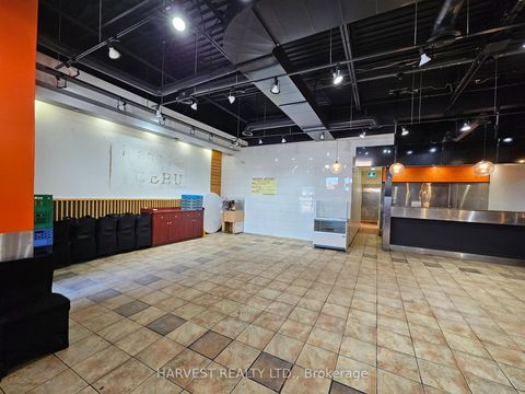 Photo 5 at G8 - 8 Glen Watford Drive, Malvern West, Toronto